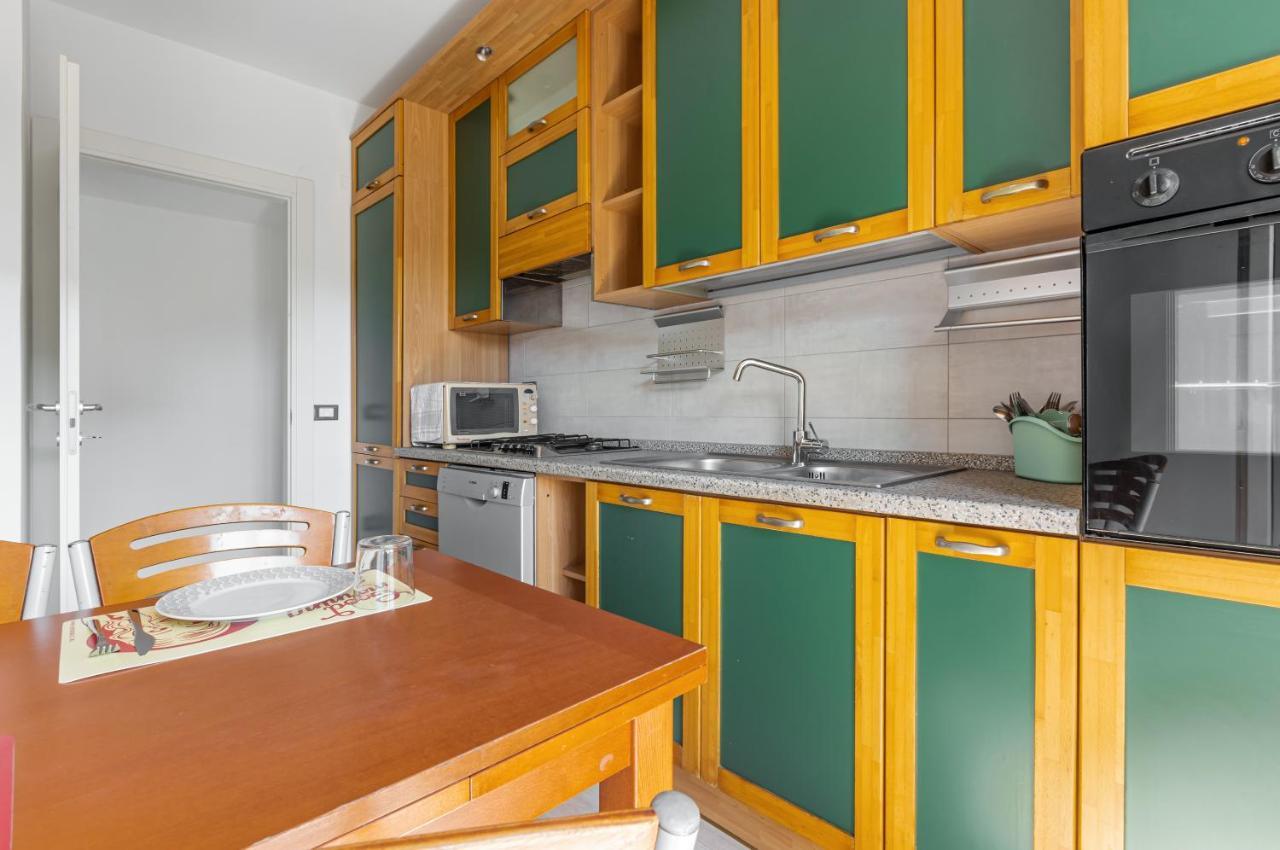 Quartu Sant'Elena Roomy Flat With Private Parking! Exteriör bild